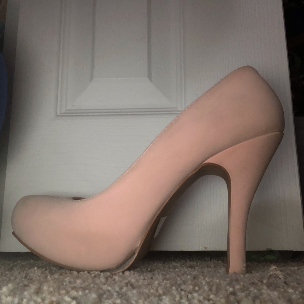 Pink heels